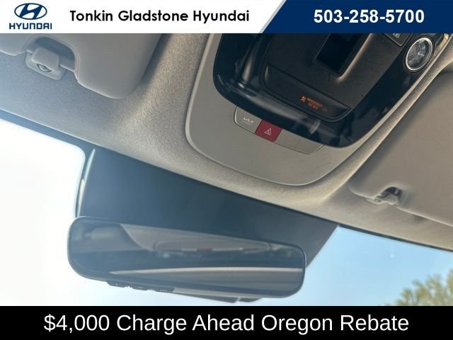 Used 2023 Snow White Pearl Kia Wave image 34