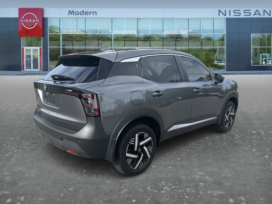 Certified Used 2025 Gun Metallic Nissan SV image 5