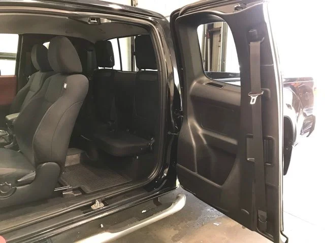 Used 2018 Black Toyota SR5 image 9
