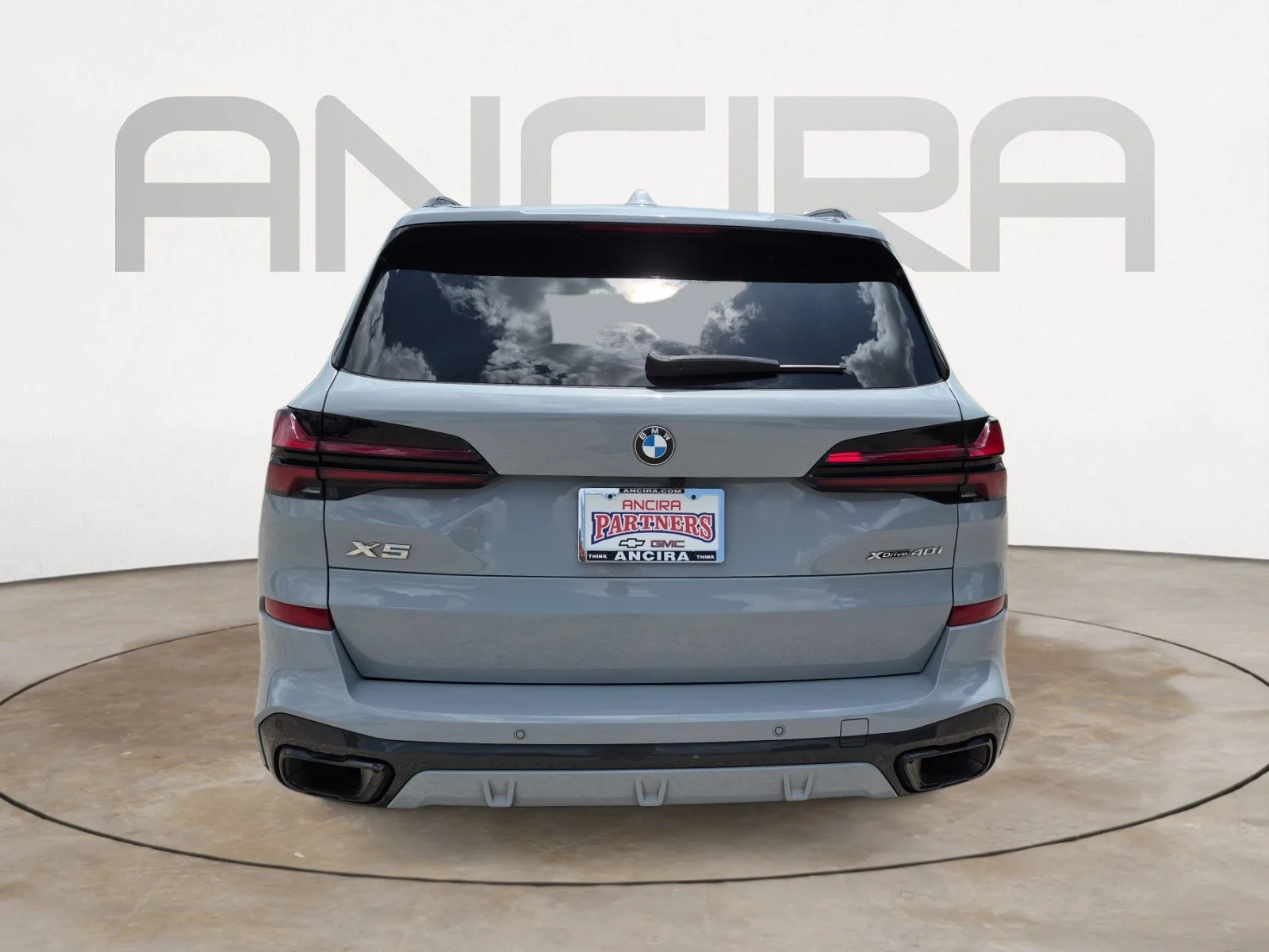 Used 2025 Brooklyn Grey Metallic BMW xDrive40i image 9
