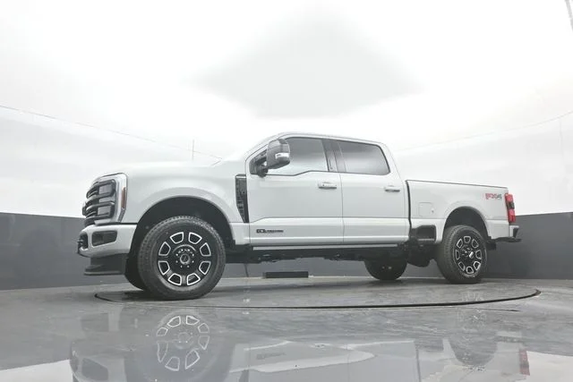 New 2026 White Ford Platinum image 30