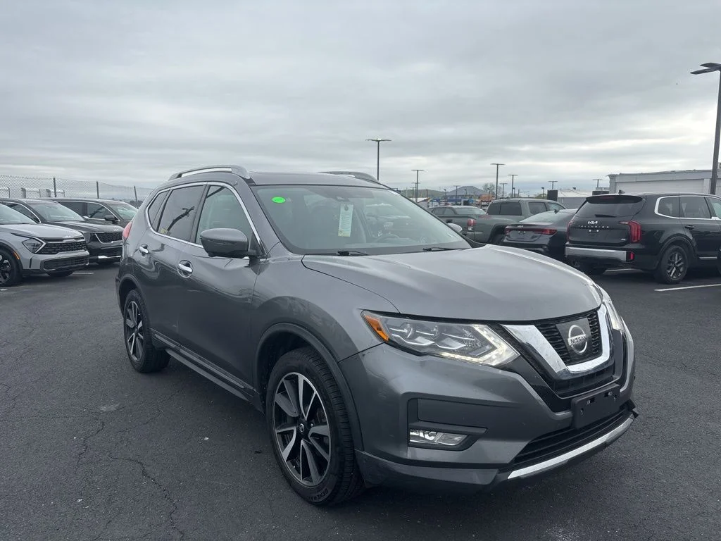 2017 Nissan Rogue SL