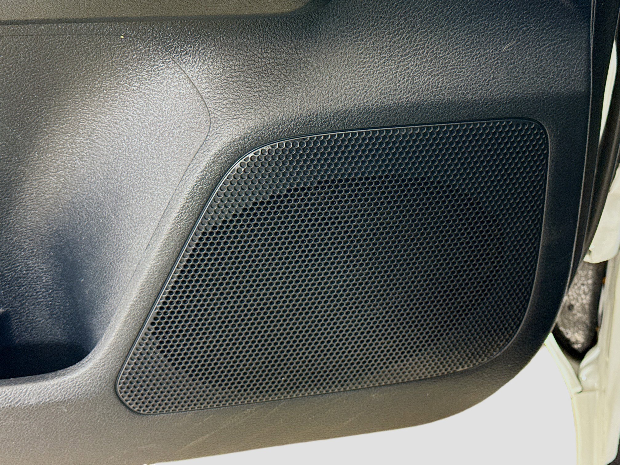 Used 2021  Toyota SR image 18