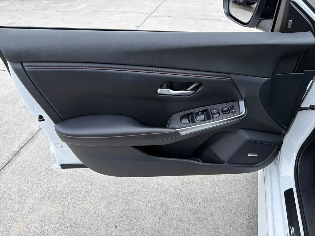 2023 Nissan Sentra SR - Photo 23