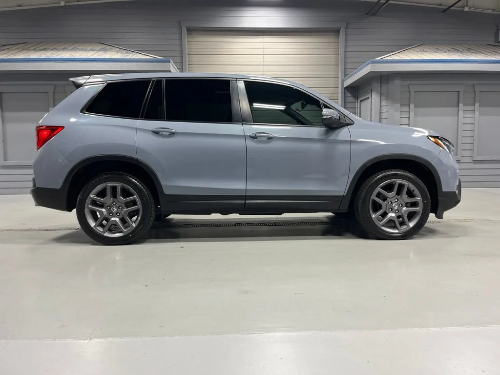 Certified Used 2023 Sonic Gray Pearl Honda AWD EX-L image 45