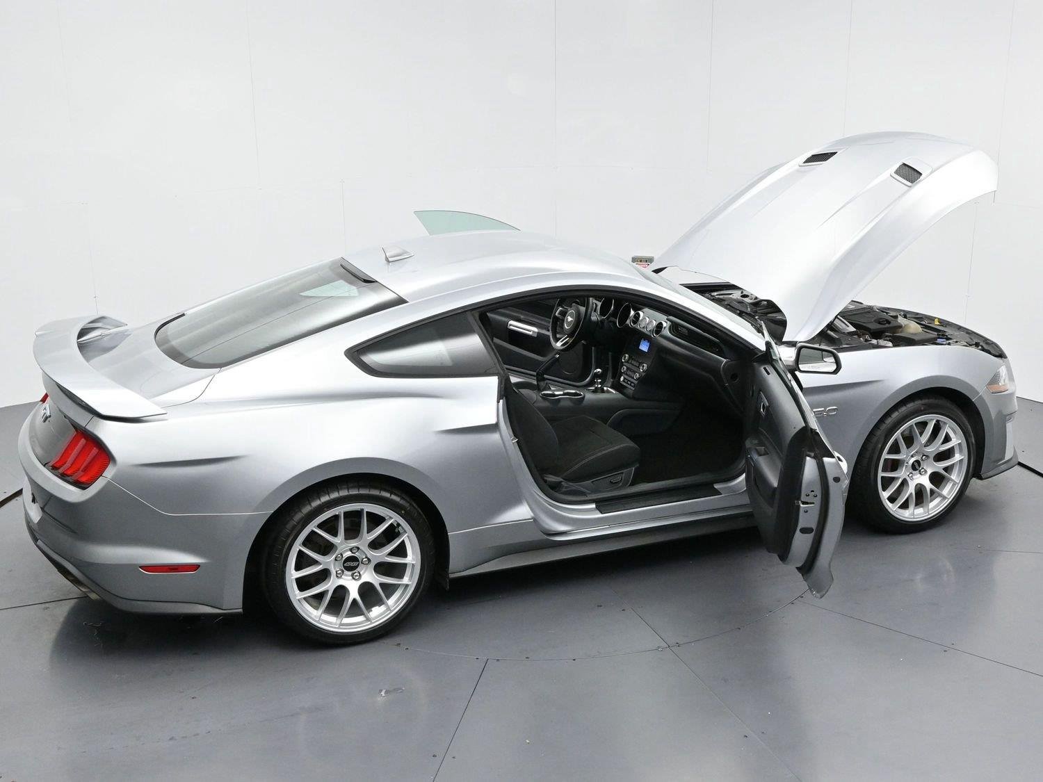 Used 2020 Iconic Silver Ford GT image 36