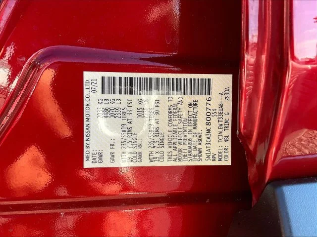 Used 2021 Red Nissan SL image 21