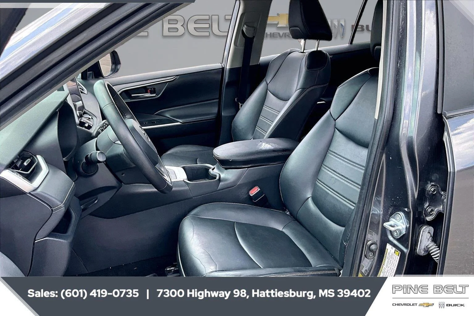 Used 2024 Magnetic Gray Metallic Toyota XLE Premium image 18