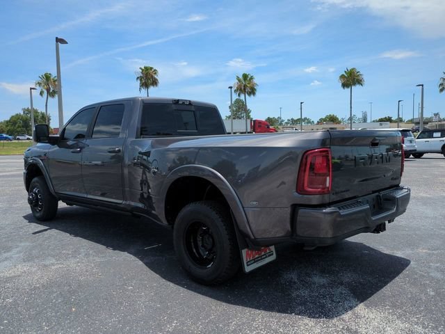 Used 2025 Granite Crystal Metallic Clearcoat Ram Limited image 8