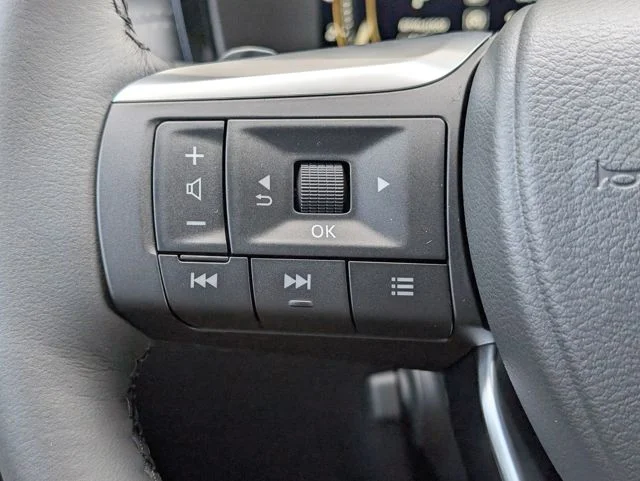 New 2027 MINERAL BLACK INFINITI LUXE image 25