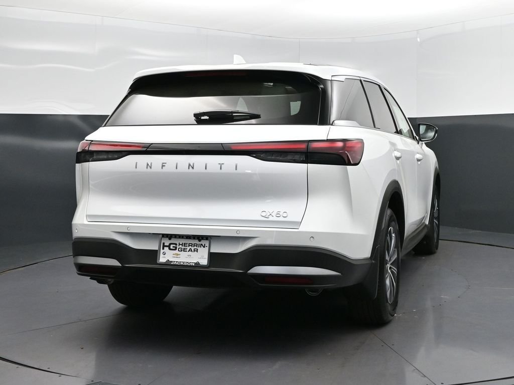 Certified Used 2026 White INFINITI PURE image 7