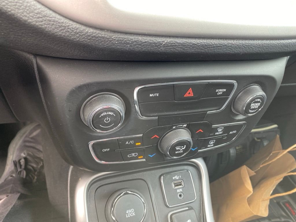 Used 2021 Jazz Blue Pearlcoat Jeep 80th Special Edition image 13