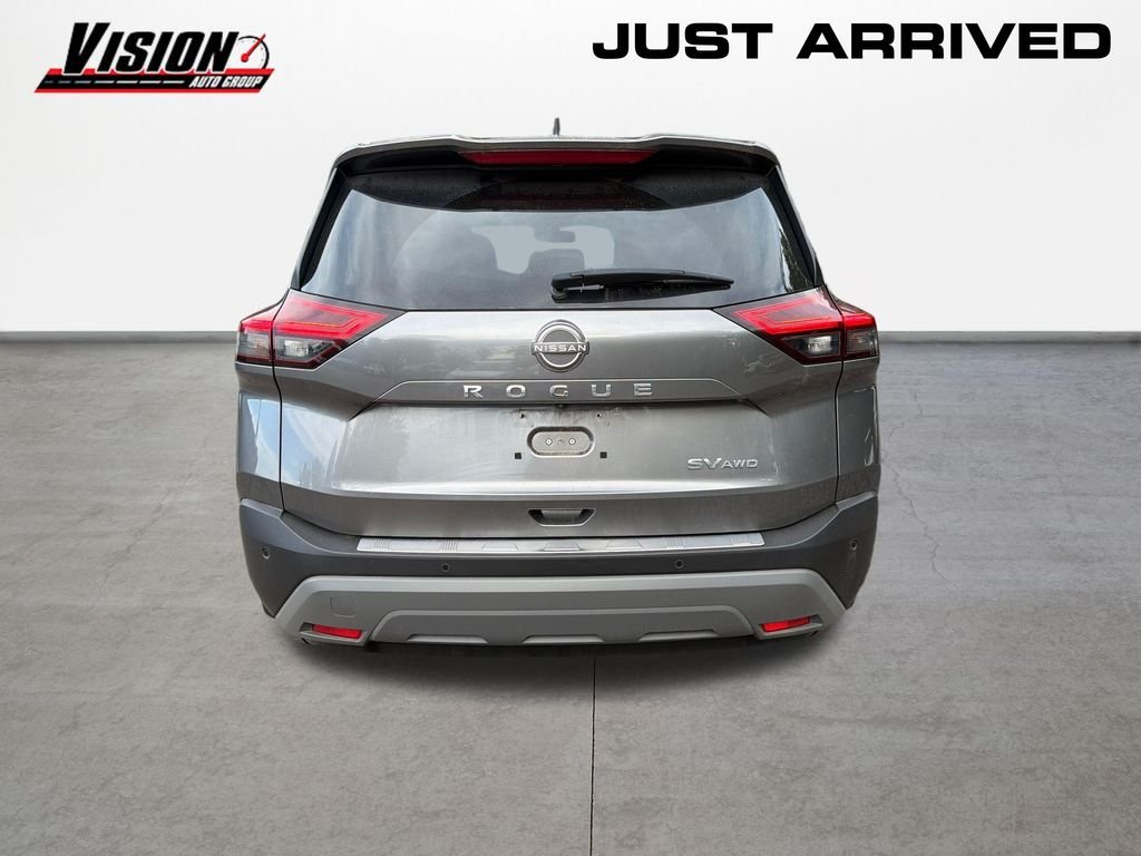 Used 2023 Gray Nissan SV image 6