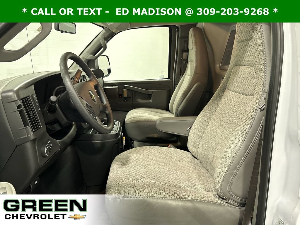 2025 Chevrolet Express Cargo Work Van - Photo 13