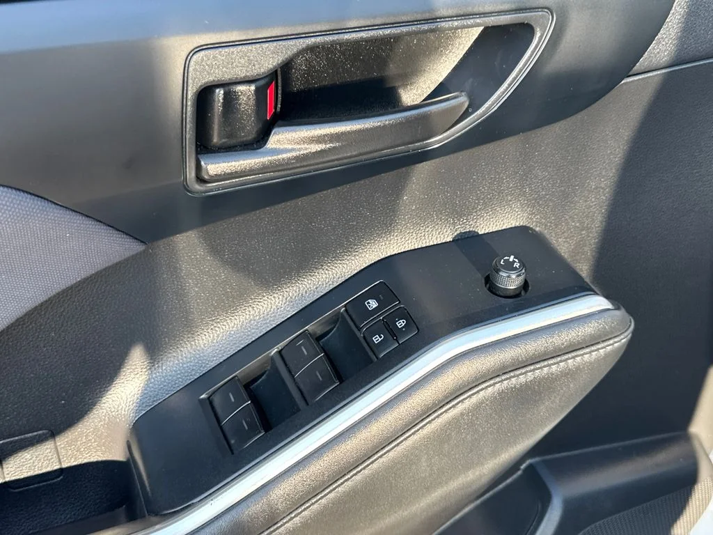 Used 2023 Silver Toyota LE image 29