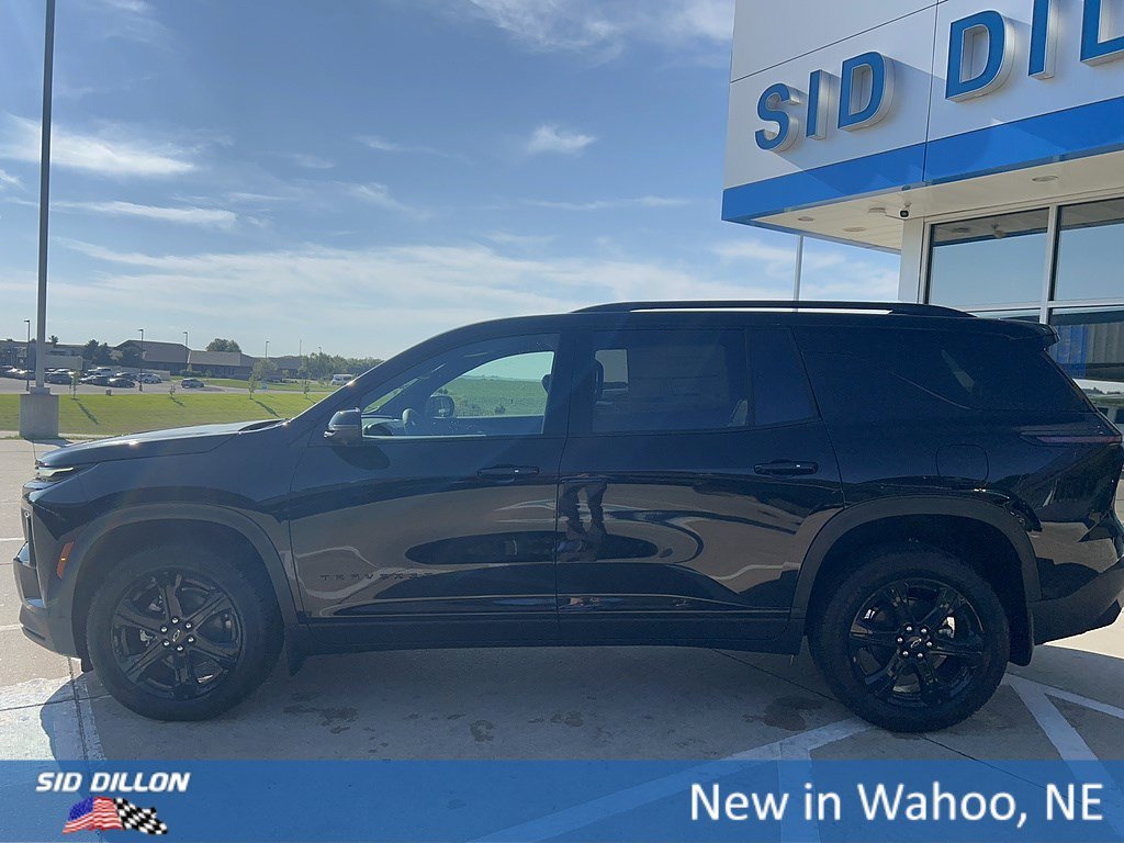 New 2027 Mosaic Black Metallic Chevrolet LT image 2