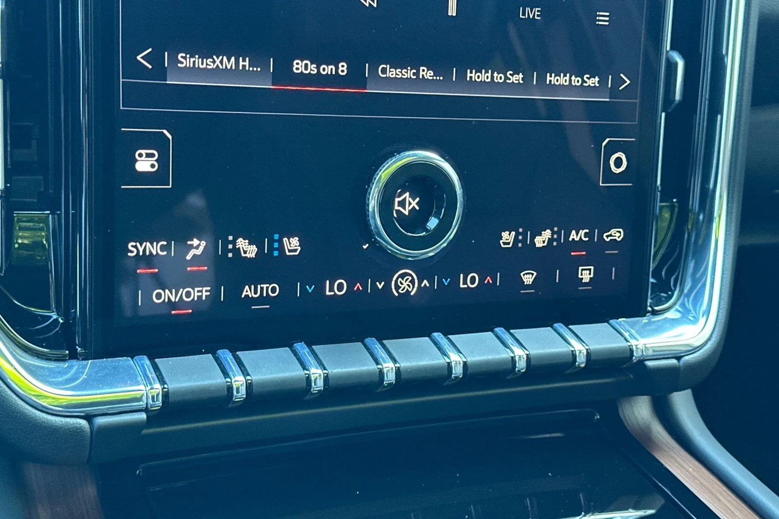 Used 2026  GMC Denali image 20