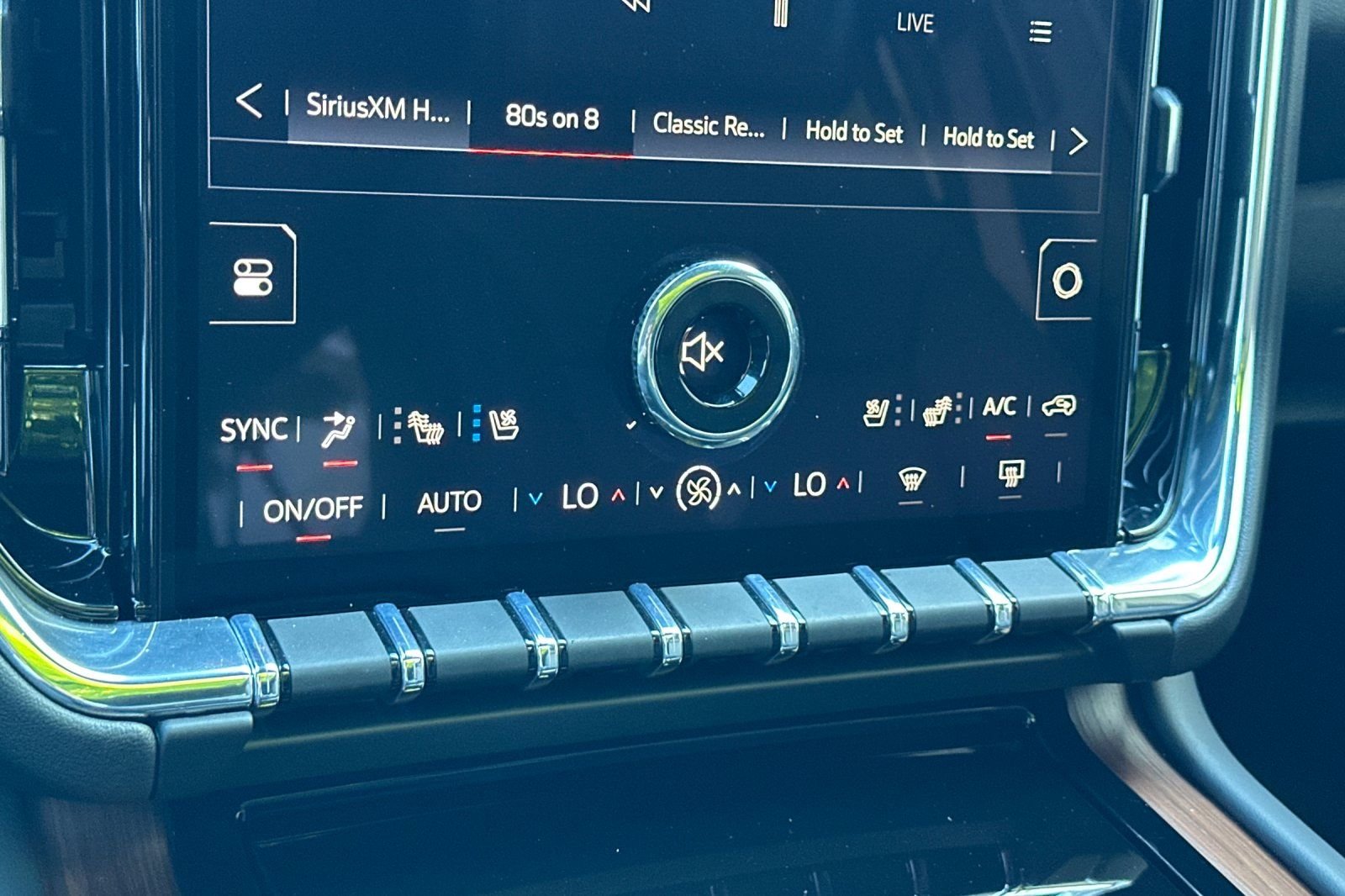 Used 2026  GMC Denali image 20