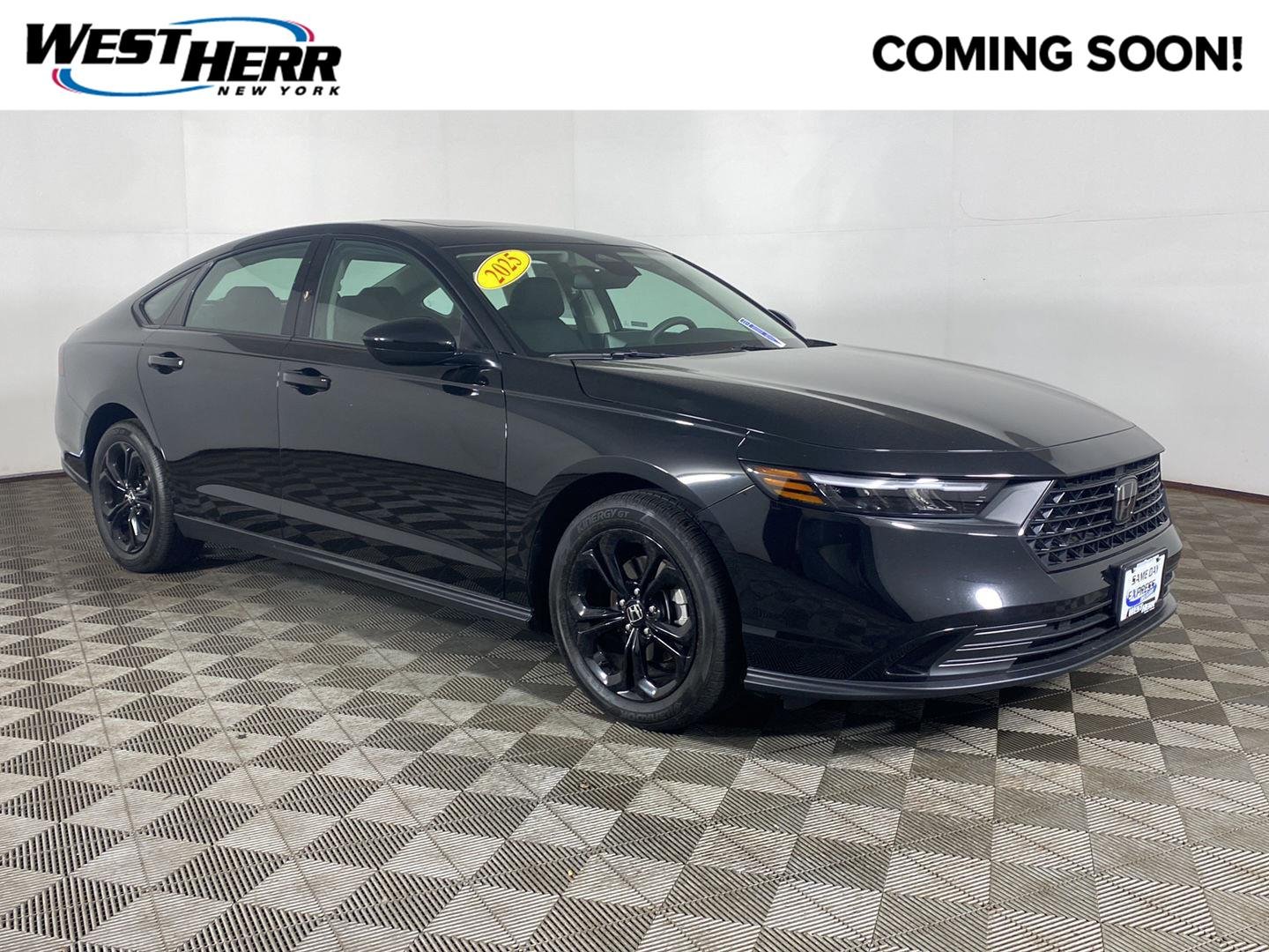 Used 2025 Crystal Black Pearl Honda SE image 1