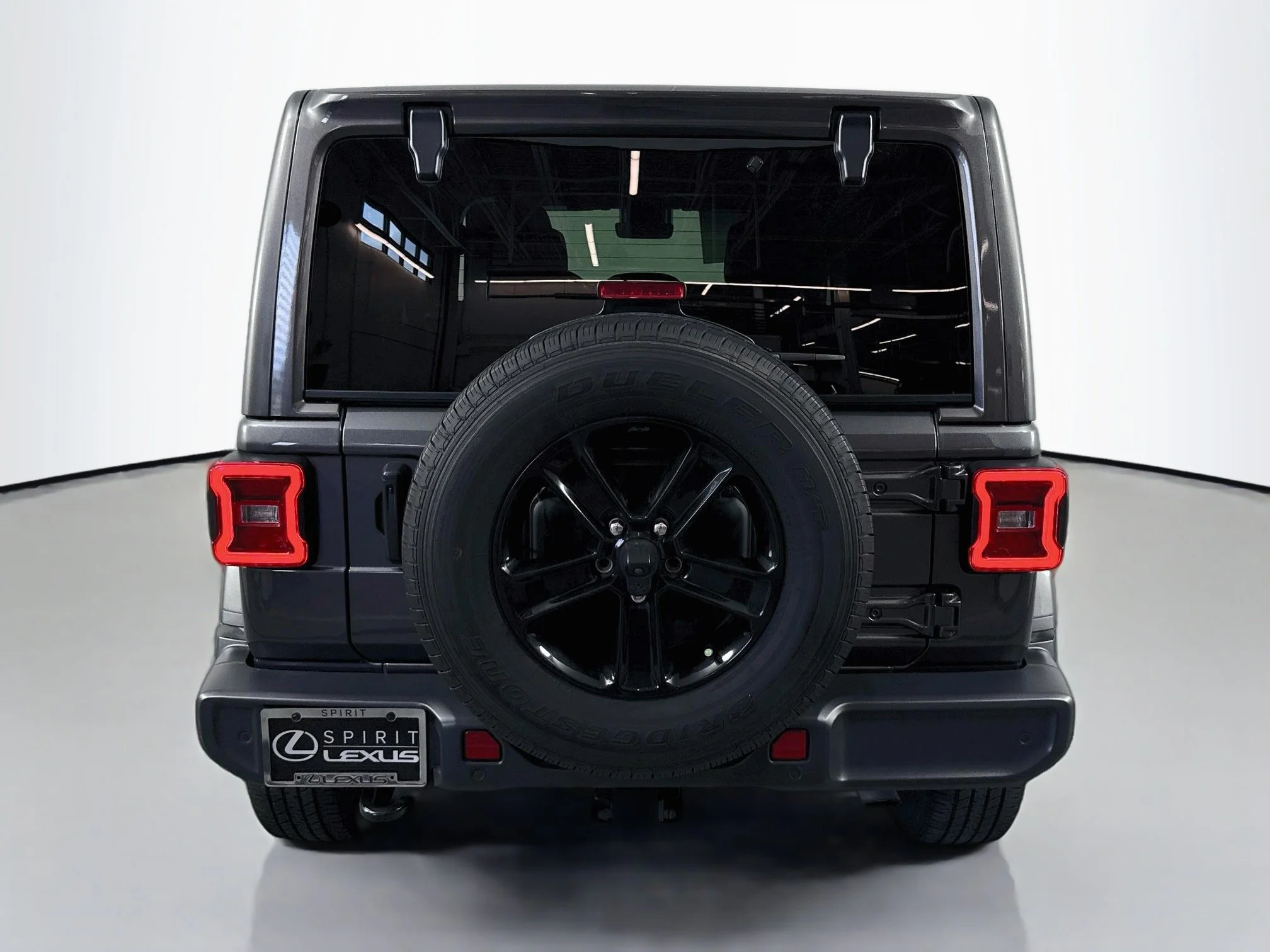 Used 2020 Granite Crystal Metallic Clearcoat Jeep Sahara Altitude image 6