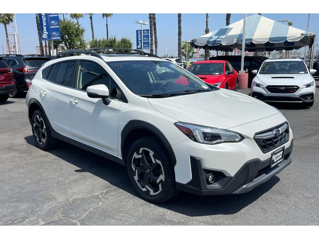 Used 2023 CRYSTAL WHITE PEARL Subaru Limited image 8