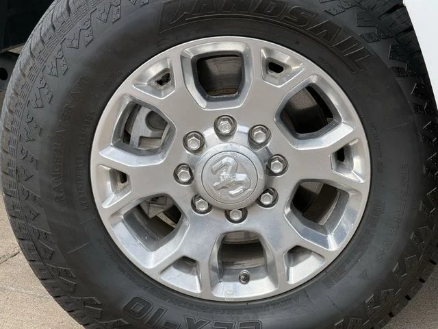 Used 2024 White Ram Laramie image 7