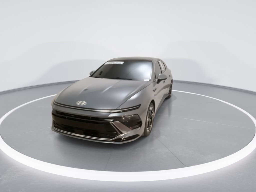 Used 2024 Blue Hyundai SEL image 4