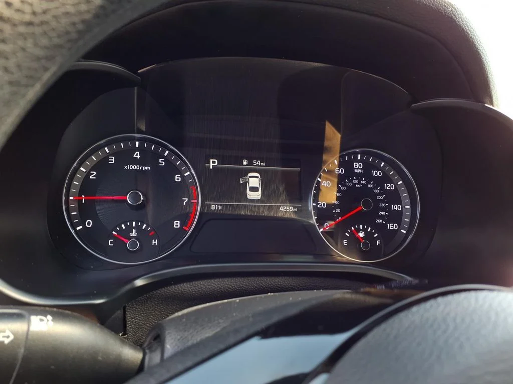 Certified Used 2024 Gray Kia LX image 10