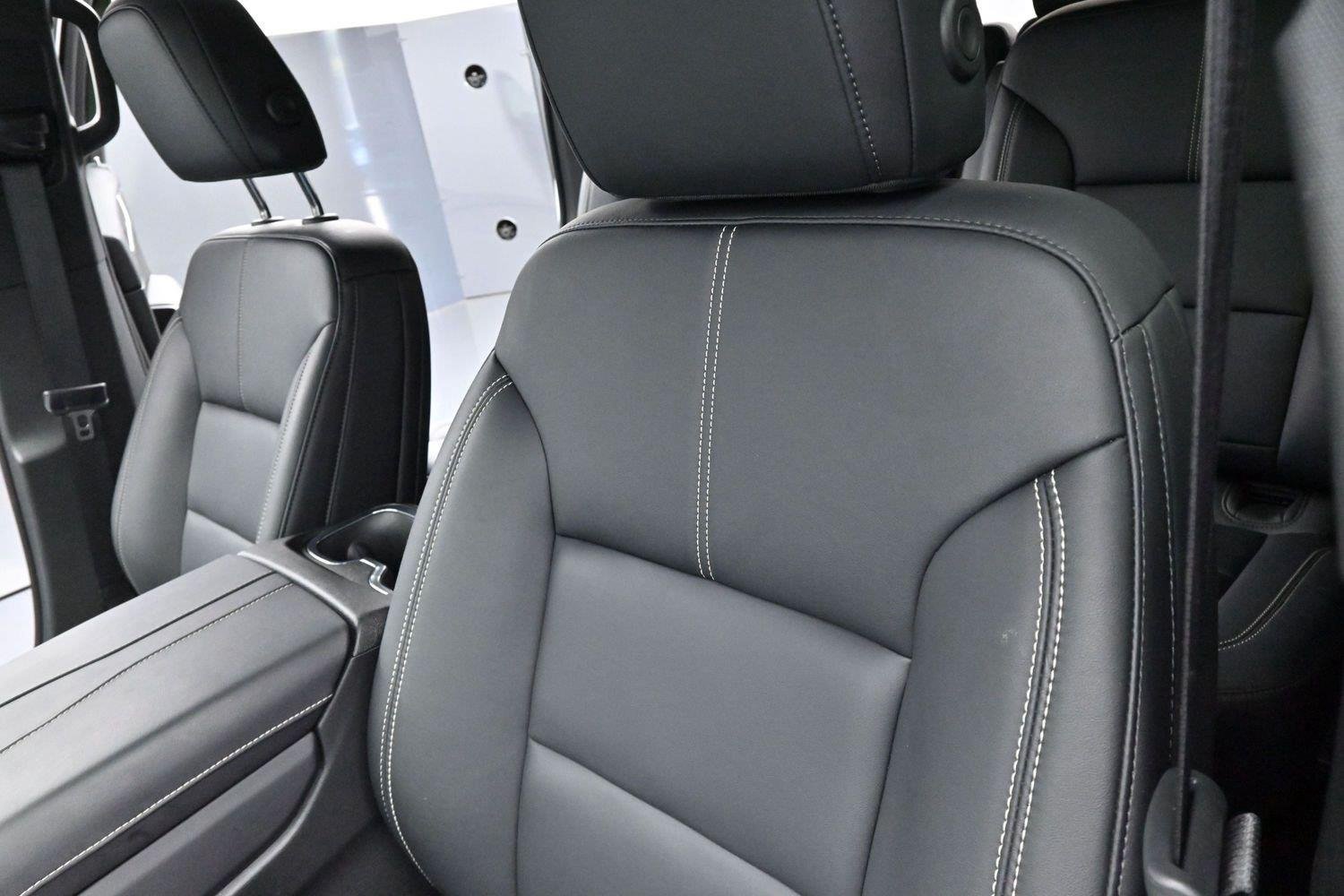 Used 2026 Summit White GMC Elevation image 17