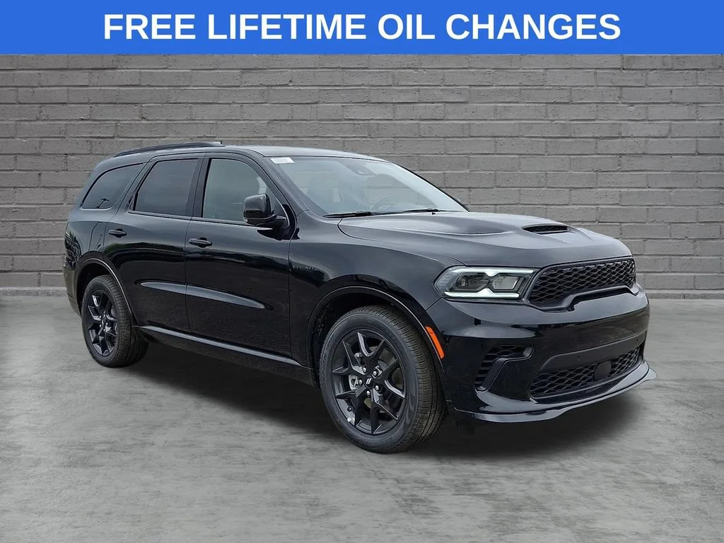 New 2026 DB Black Clearcoat Dodge GT Plus HEMI V8 image 1