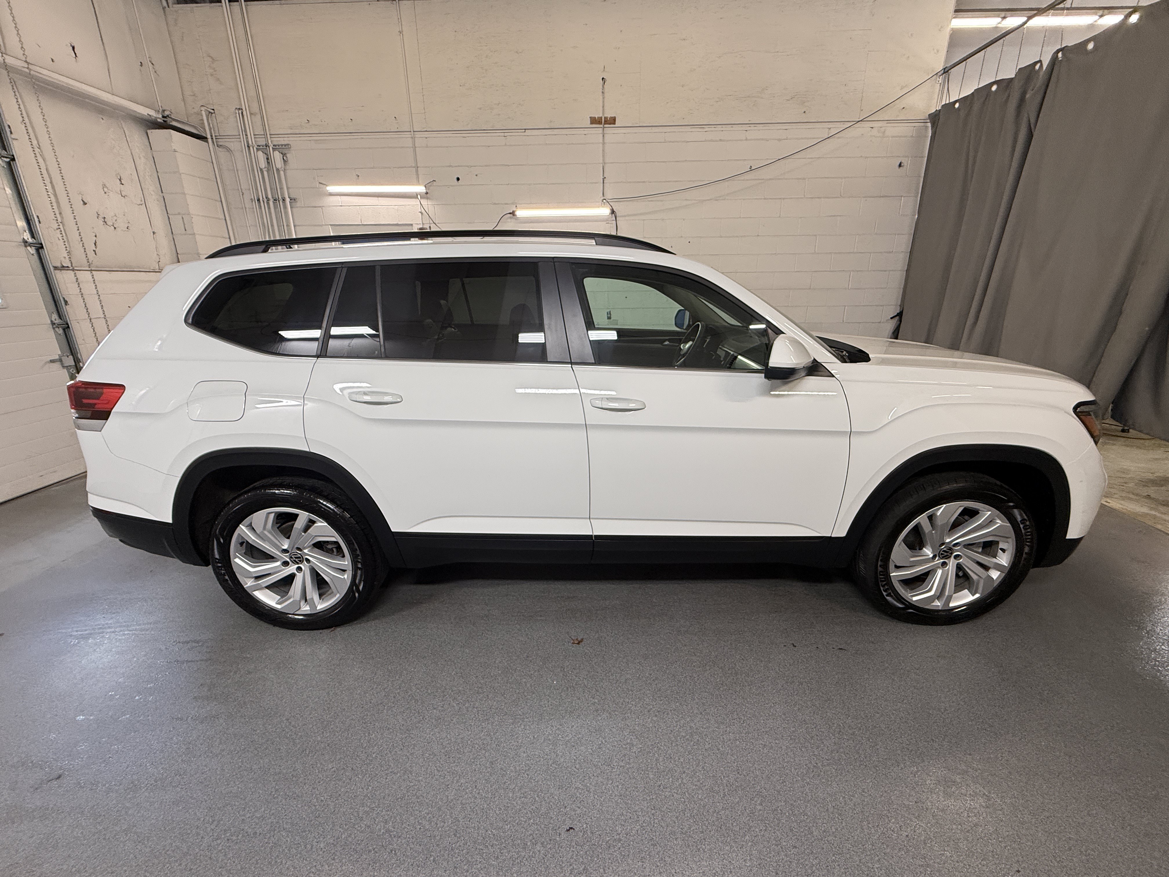 Certified Used 2023 Pure White Volkswagen 2.0T SE w/Technology image 10