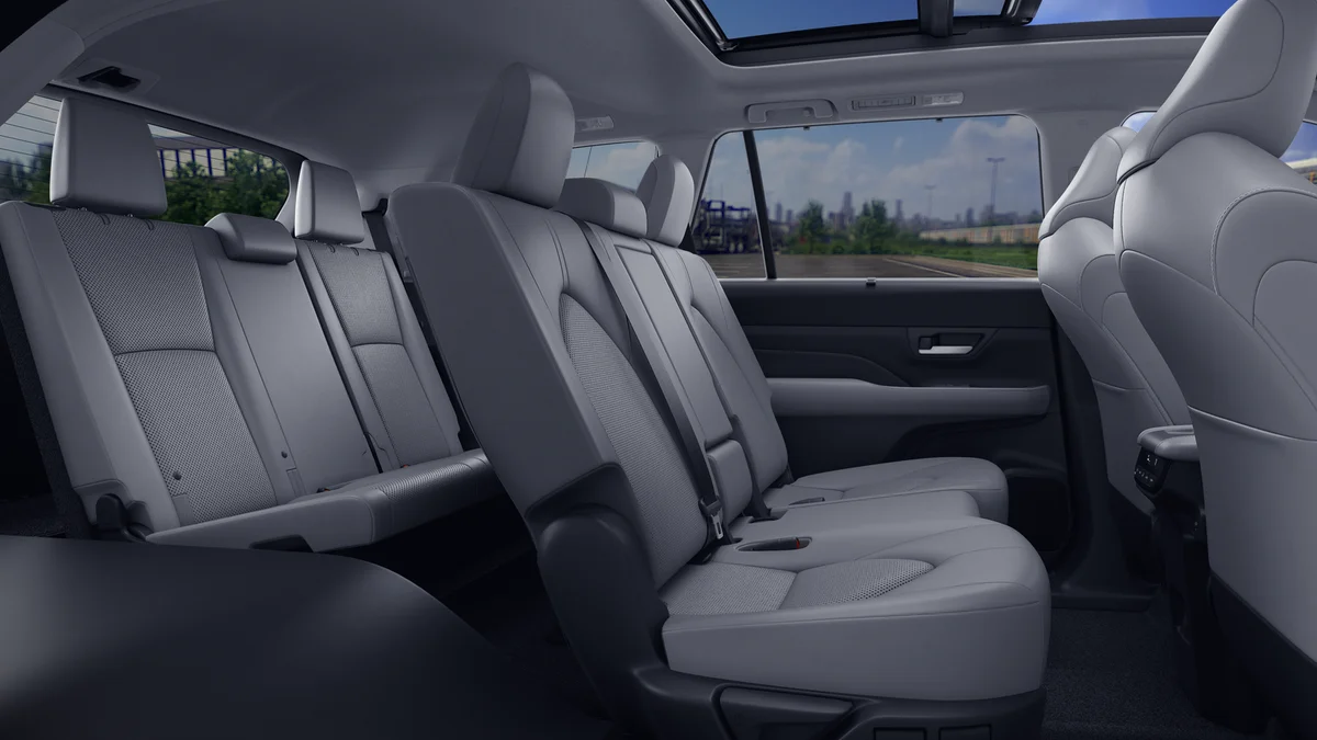 New 2026 Celestial Silver M Toyota Hybrid XLE image 32