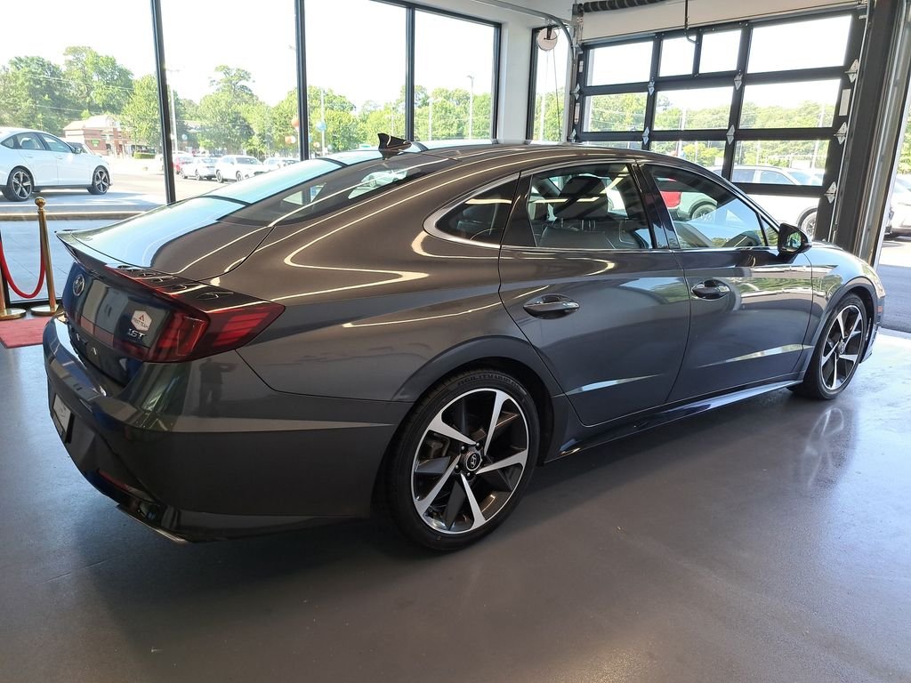 Used 2023 Gray Hyundai SEL Plus image 6