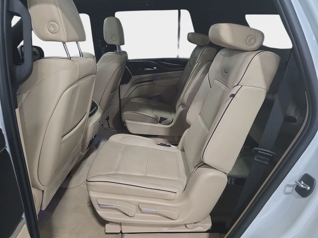 Used 2023 Crystal White Tricoat Cadillac Premium Luxury image 29