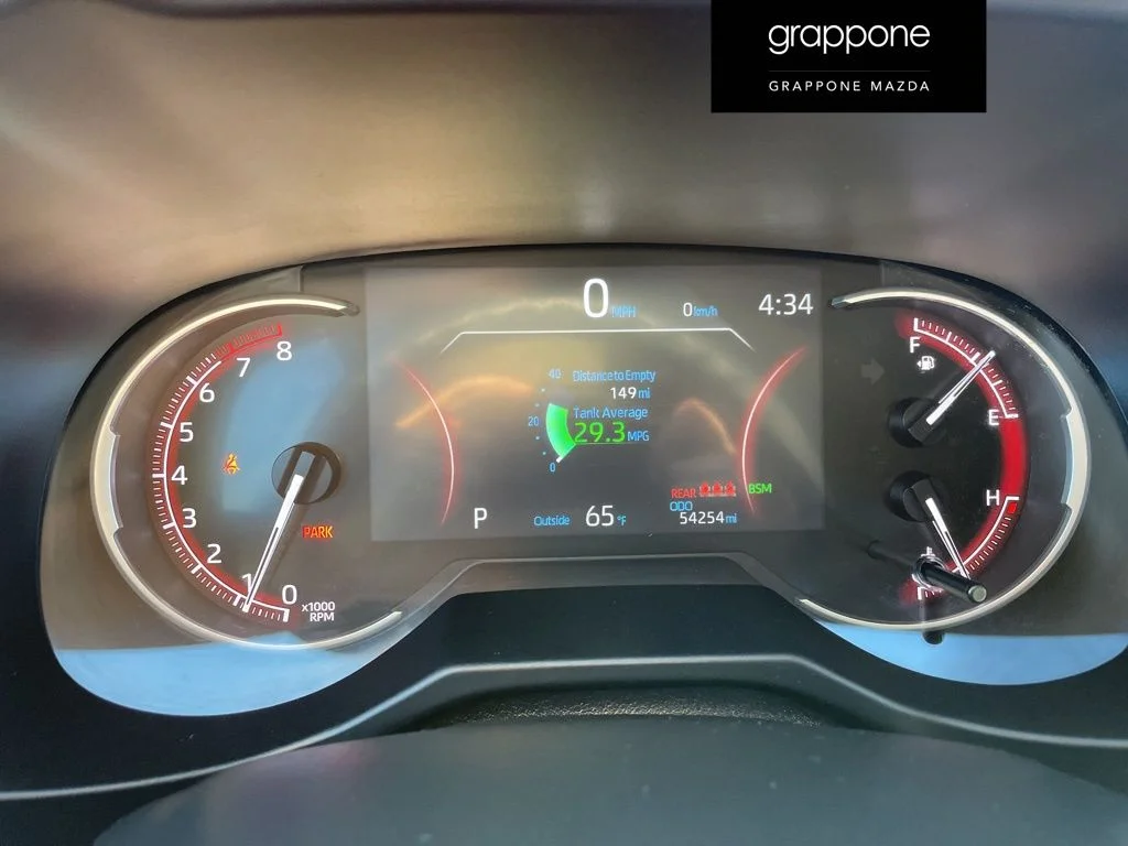 2023 Toyota RAV4 XLE - Photo 17