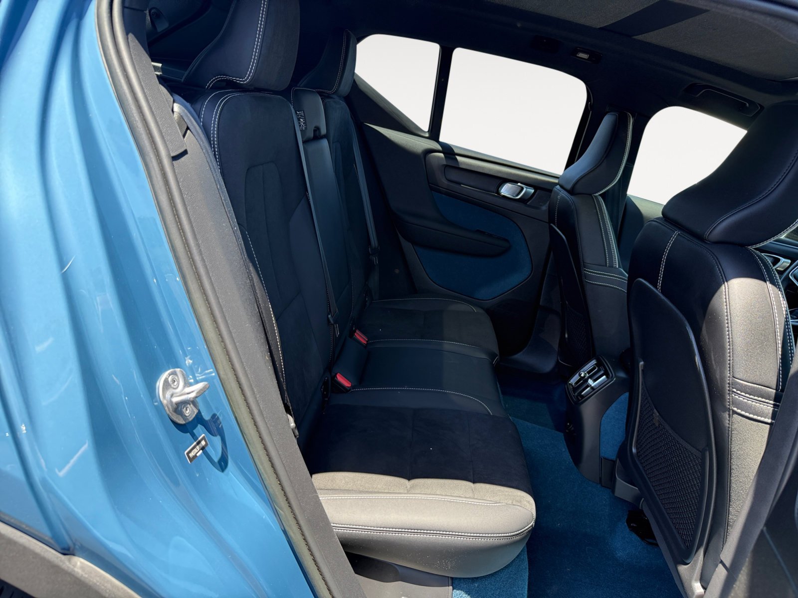 Used 2023 Blue Metallic Volvo Twin Plus image 18