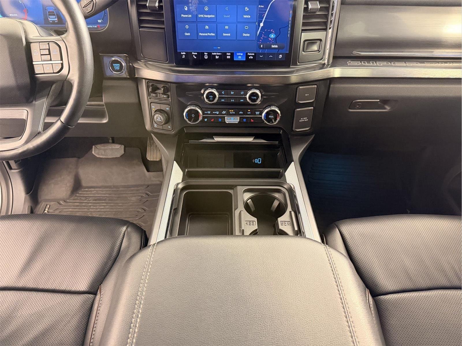 Used 2024 Oxford White Ford LARIAT image 32