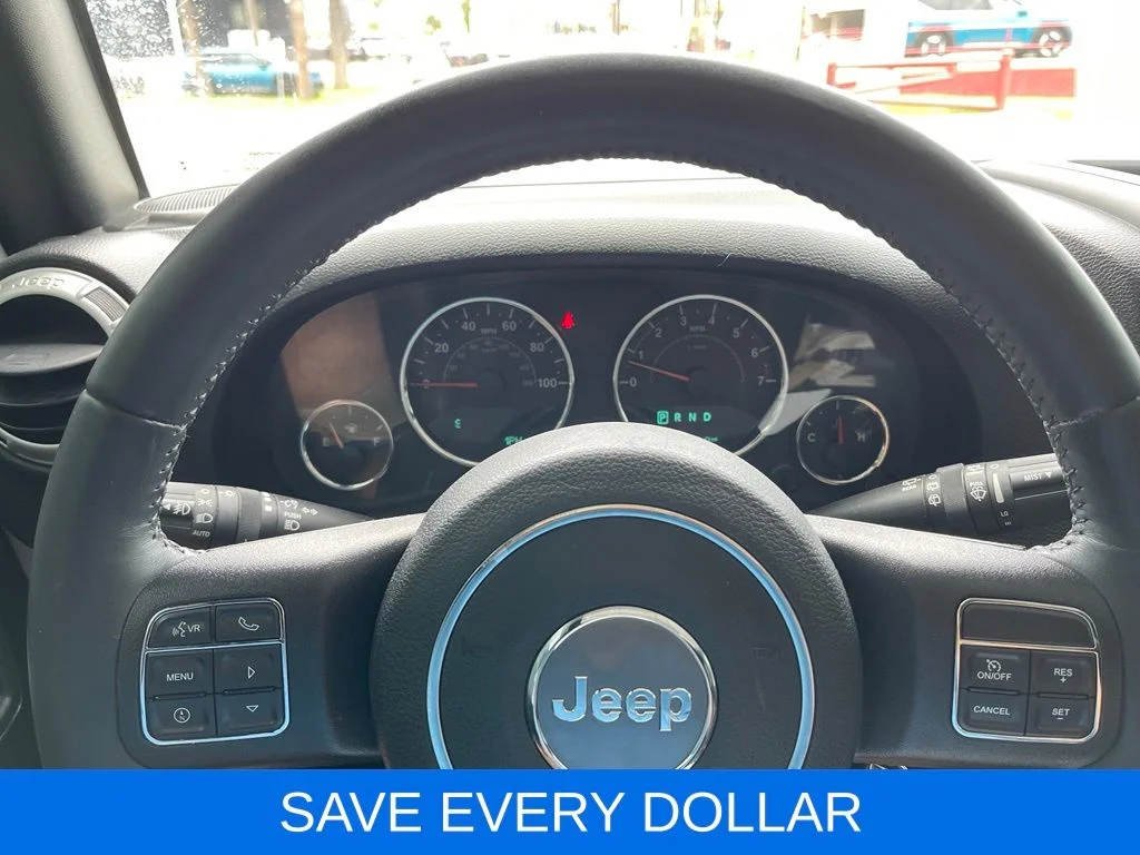 Used 2016 White Jeep Unlimited Rubicon image 8