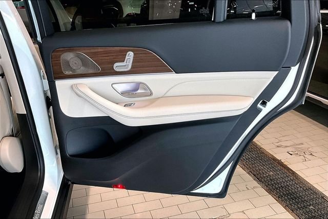 New 2026 Polar White Mercedes-Benz GLS 450 image 23