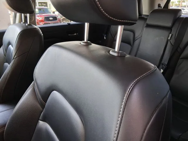 Used 2023 Gray Nissan SL image 19
