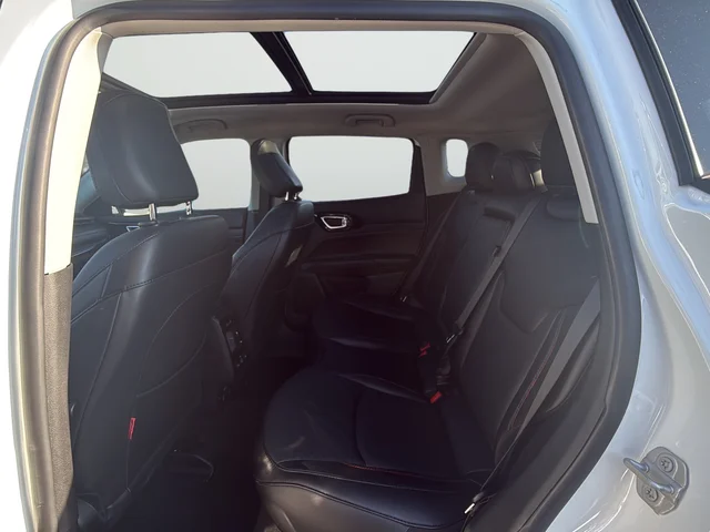 Used 2022 White Jeep Trailhawk image 27