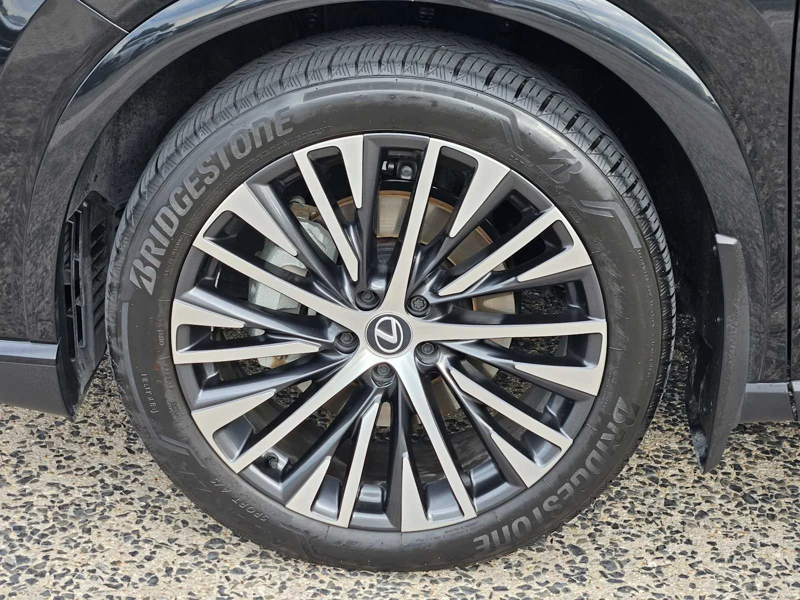 Certified Used 2024 GRAPHITE BLACK GF. Lexus Premium Plus image 7