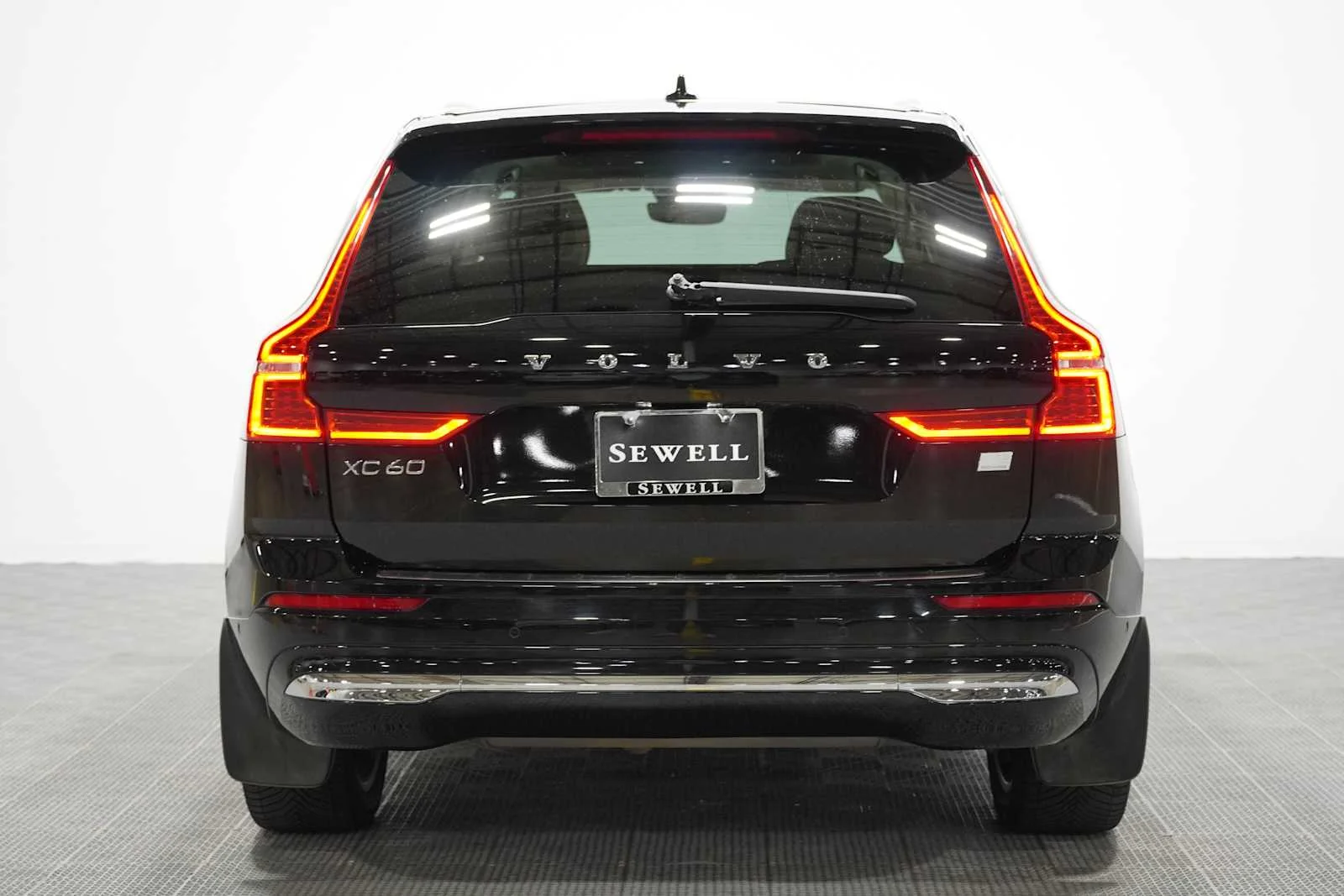 Used 2022 BLACK Volvo Inscription image 5