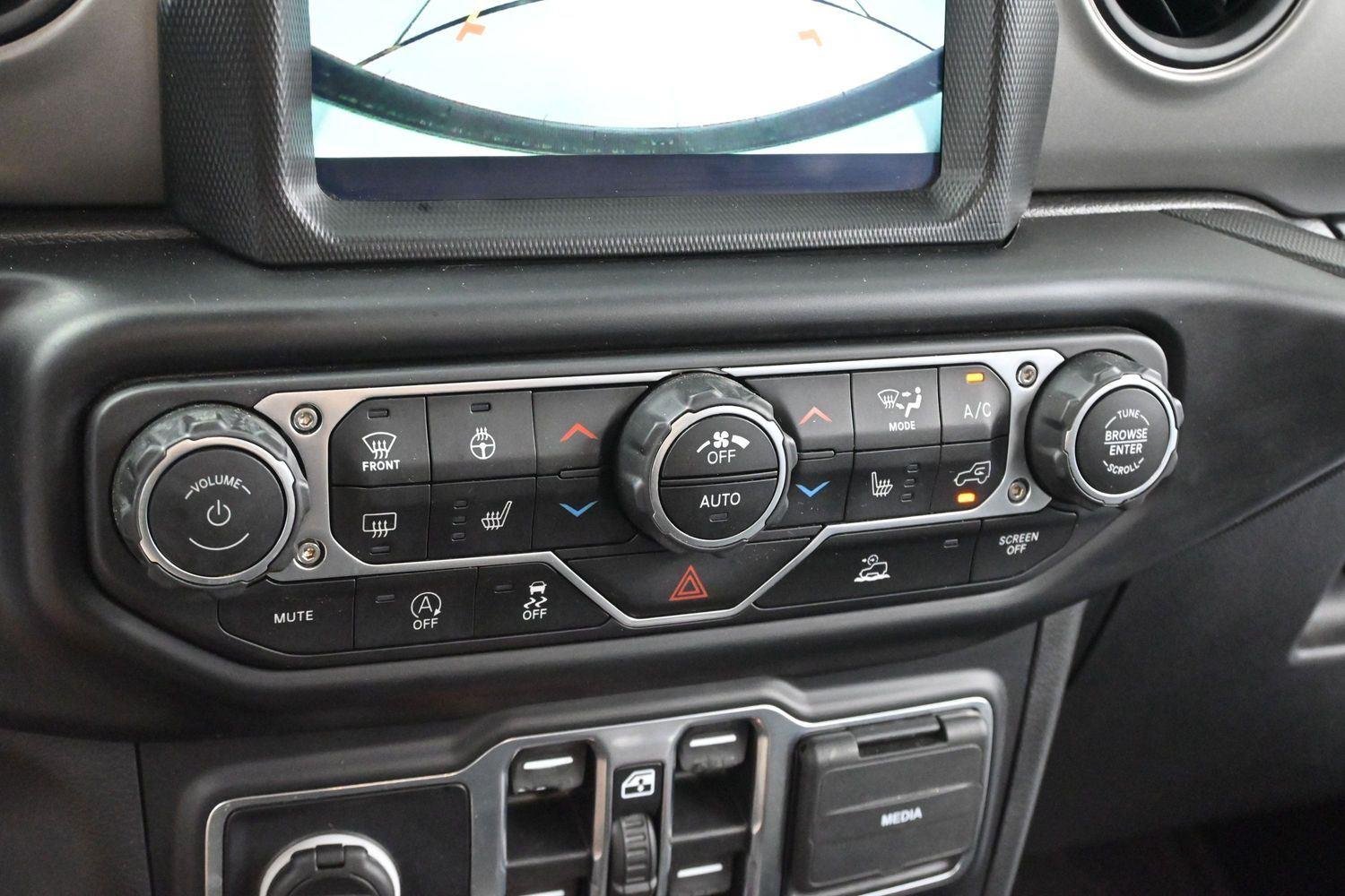 Used 2022 Black Clearcoat Jeep Unlimited Sport S image 21