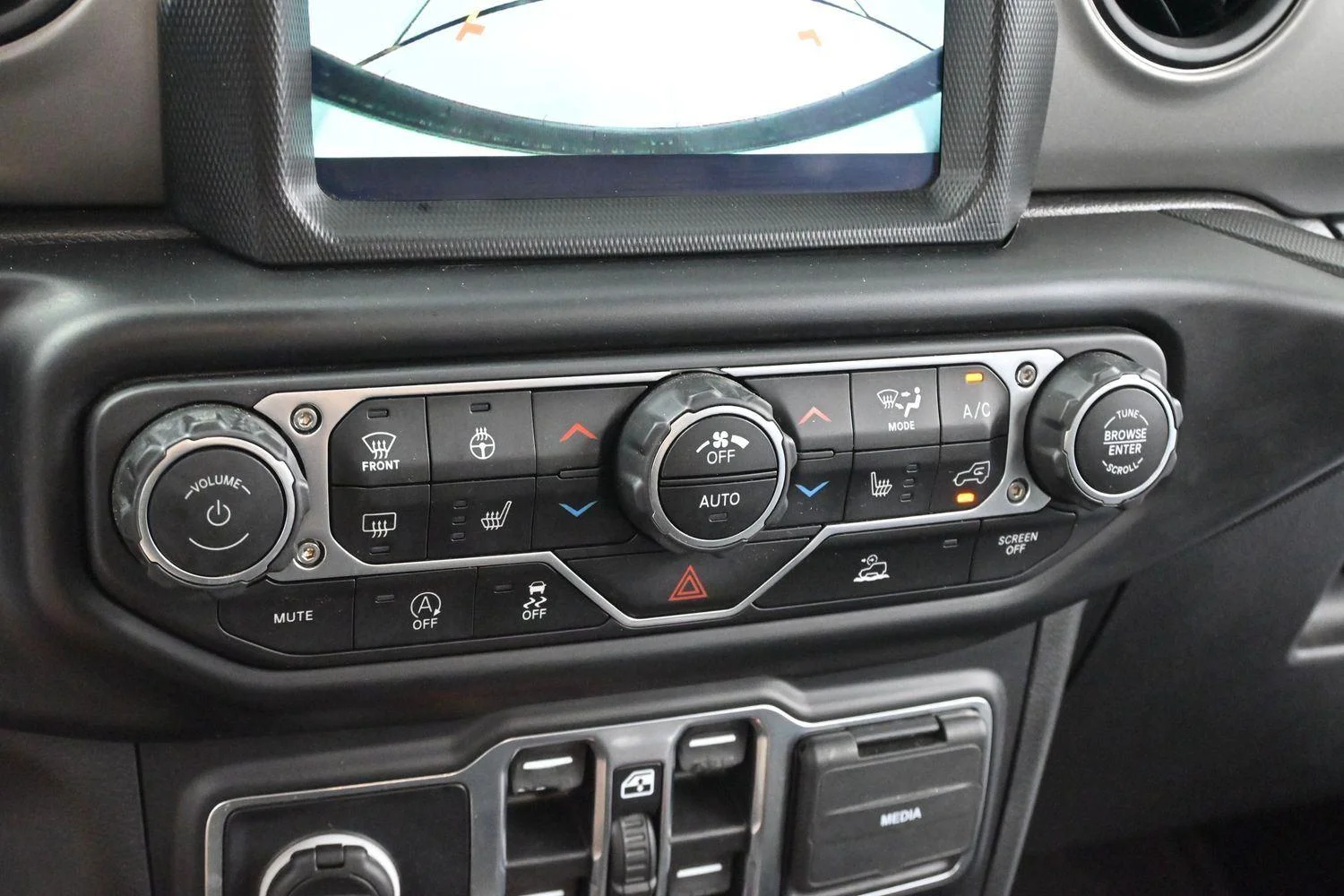 Used 2022 Black Clearcoat Jeep Unlimited Sport S image 21