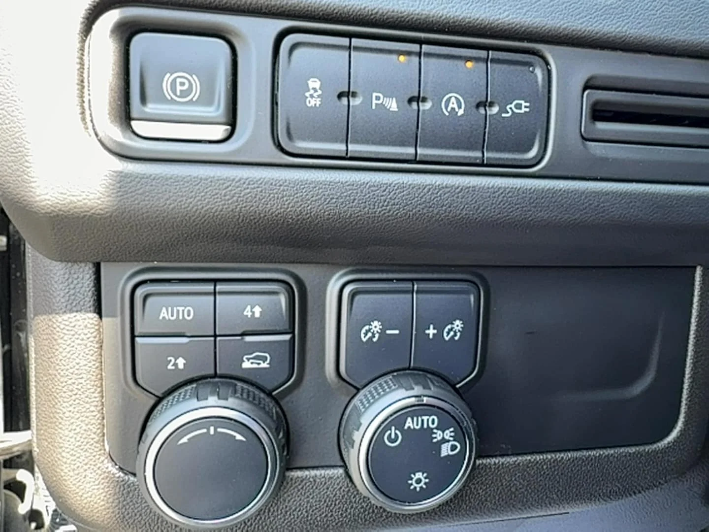 Used 2021 Black Chevrolet LS image 16