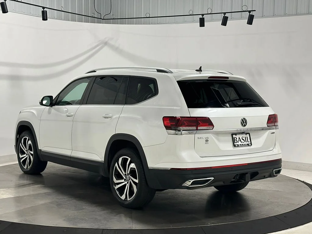 Used 2023  Volkswagen SEL image 14
