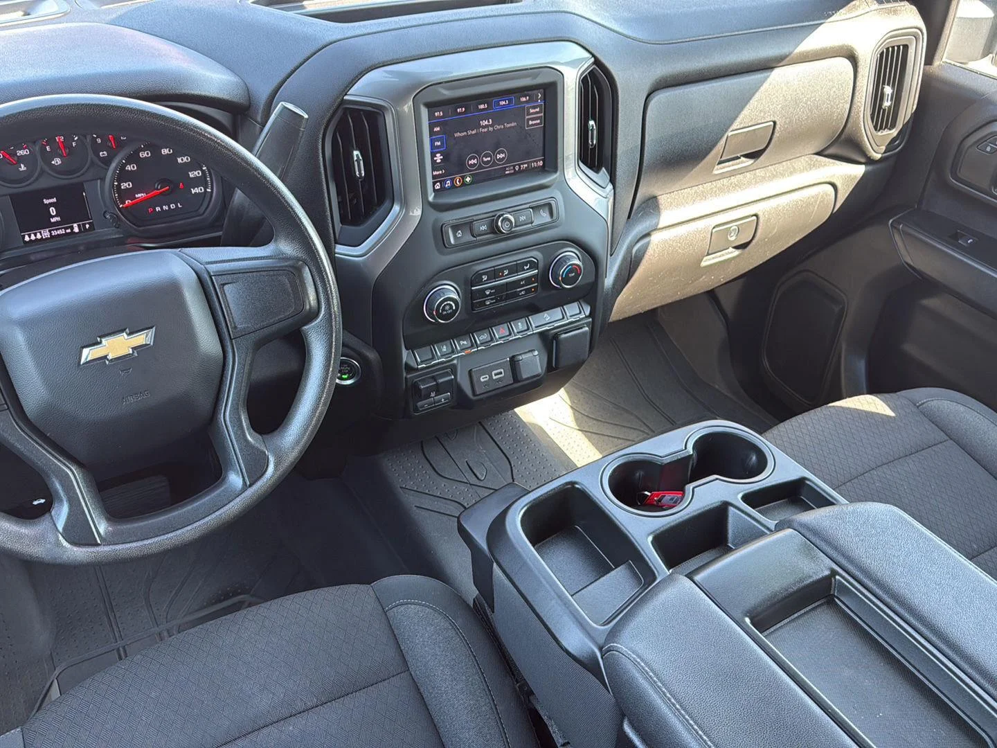 Used 2025 Summit White Chevrolet Custom image 3