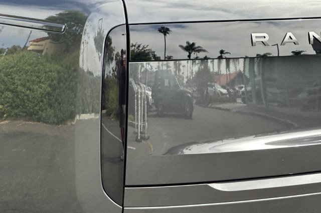 Used 2024 Gray Land Rover SE image 25