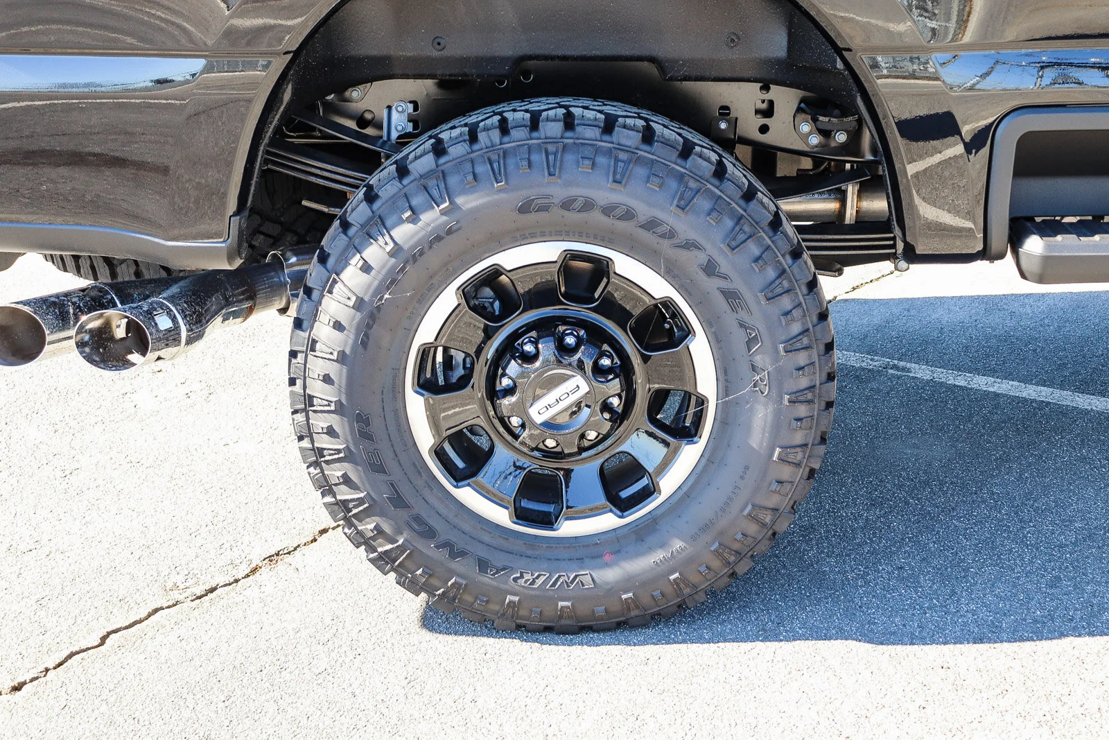 2026 Ford F-250 Super Duty Platinum - Photo 10